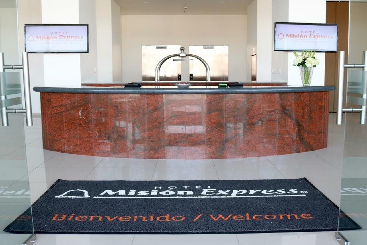 Mision Express San Juan Del Rio Hotel Eksteriør billede